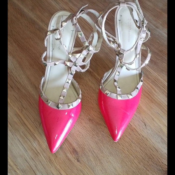 High heels  BCBG - Picture 2 of 6